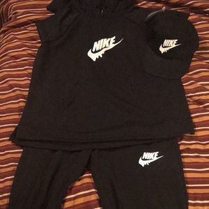 Nike drip sweatsuit with hat